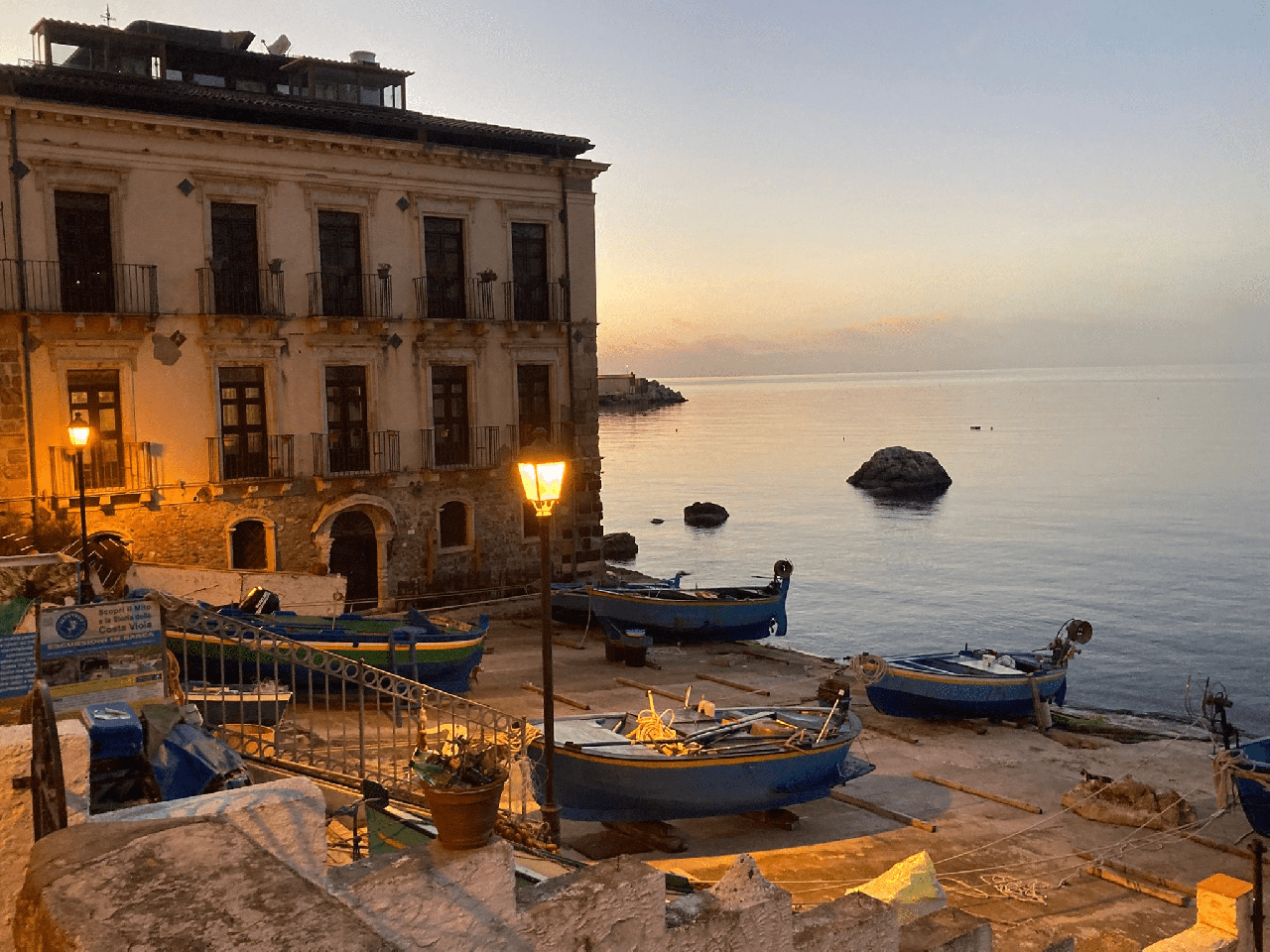 cikk_0_calabria-hangulatos-utcaja-este.png