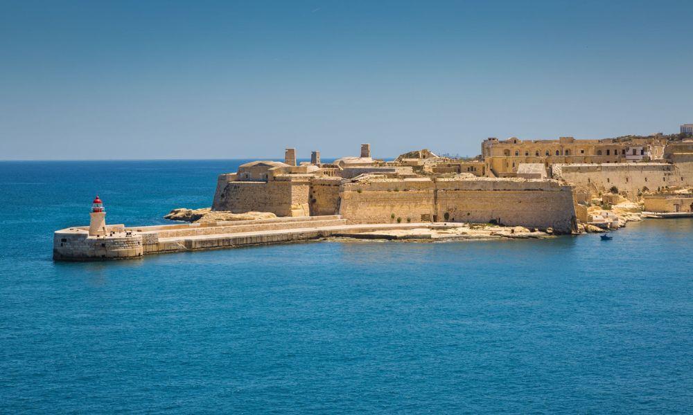 cikk_0_malta-fort-ricasoli.jpg
